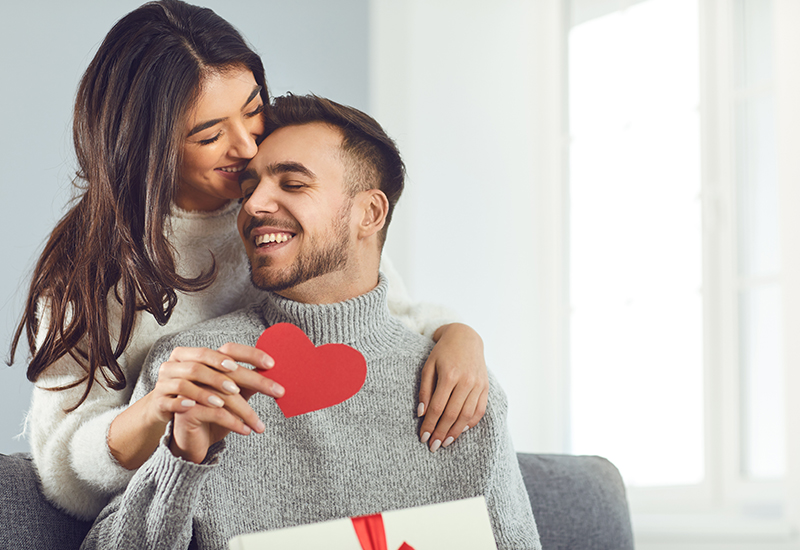 10 Valentine's Day Gifts Men Really Want - Heart & Stripes
